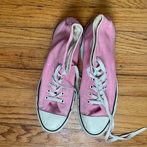 Pink Converse High-tops